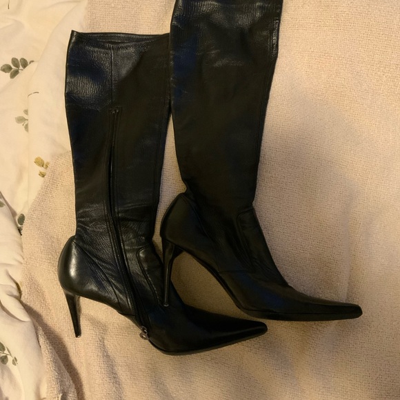 Le Silla Shoes - Elegant Black Leather Knee-High Boots